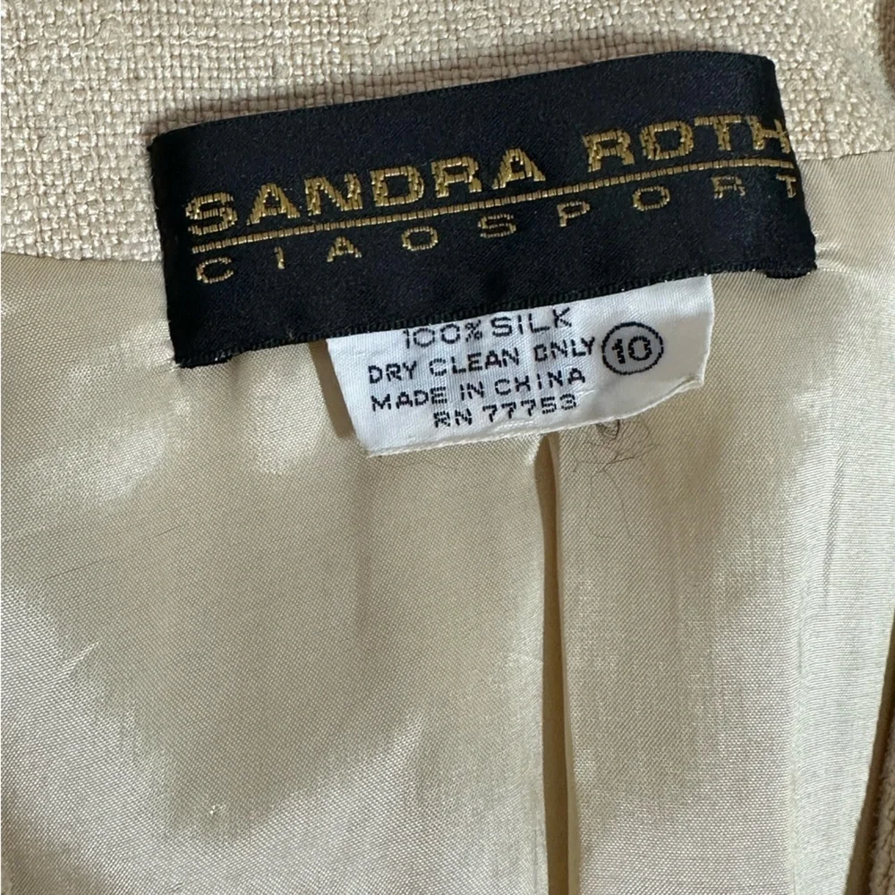 Stunning 100% silk Vintage Unique  Embroidered Cream blazer - Picture 14 of 15